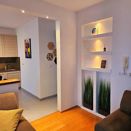 Apartment Mak
